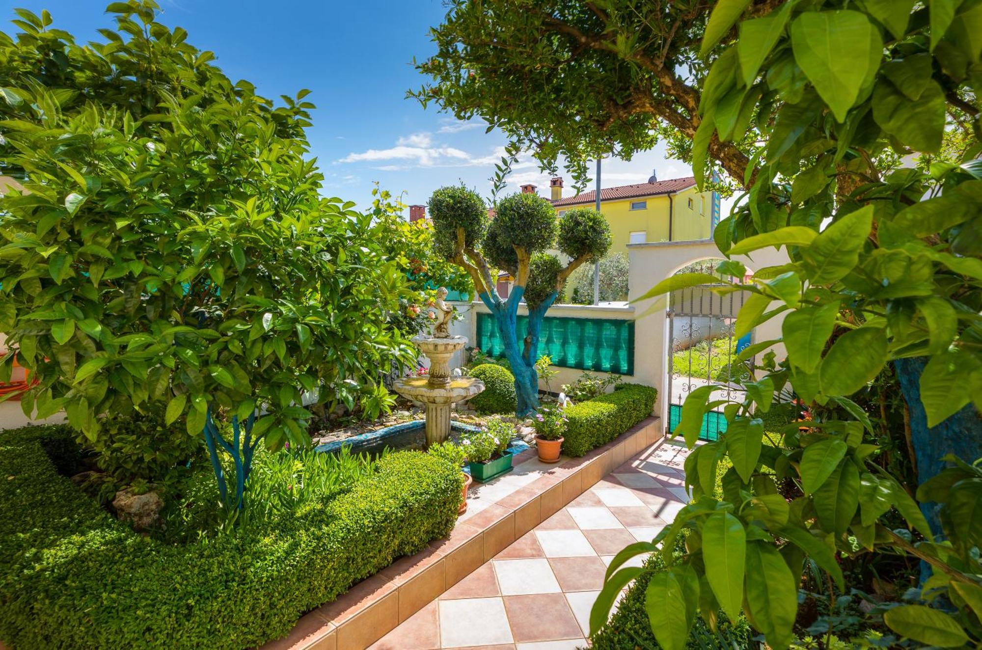 Villa Nada In Fazana - Near The Beach Exterior foto